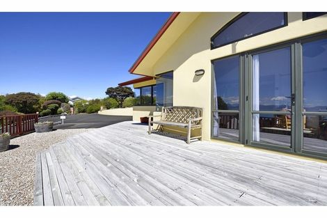 Photo of property in 9 Van Beek Place, Ruby Bay, Mapua, 7005
