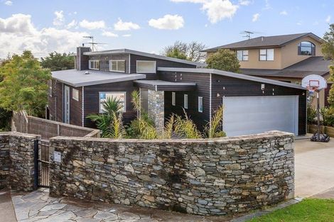 Photo of property in 59 Park Rise, Campbells Bay, Auckland, 0630