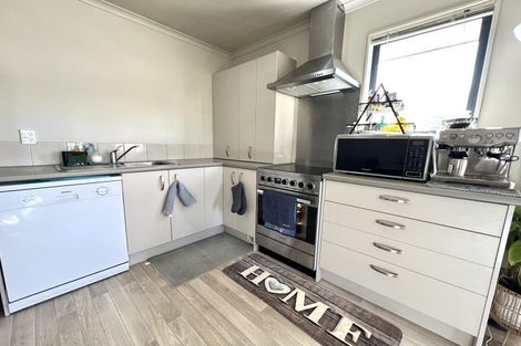 Photo of property in 30 Glenview Terrace, Glenview, Hamilton, 3206