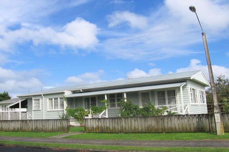 Photo of property in 1a Karina Place, Glen Eden, Auckland, 0602