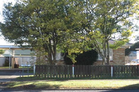Photo of property in 36 Willis Road, Papakura, 2110