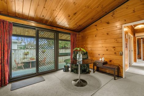 Photo of property in 27 Charles Street, Levin, 5510