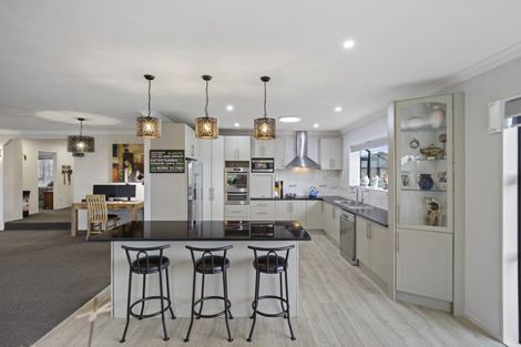 Photo of property in 32 Lough Bourne Drive, Pukekohe, 2120