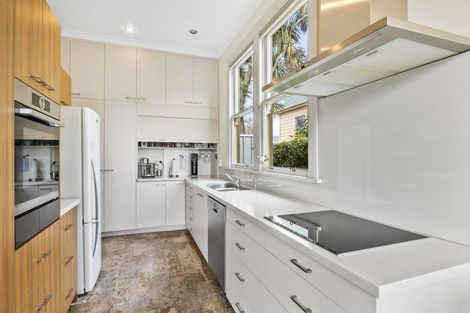 Photo of property in 163 Highgate, Roslyn, Dunedin, 9010