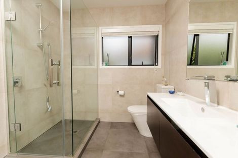 Photo of property in 17 Te Atatu Road, Te Atatu South, Auckland, 0610