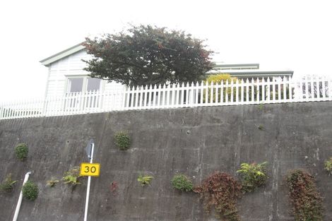 Photo of property in 3 Colenso Avenue, Hospital Hill, Napier, 4110