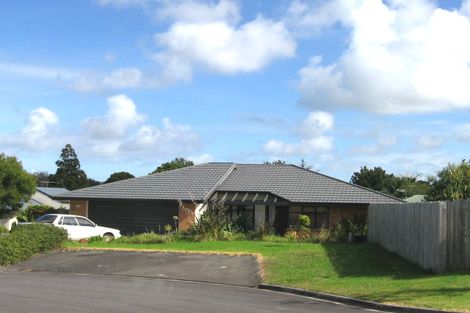 Photo of property in 61 Kingdale Road, Henderson, Auckland, 0610