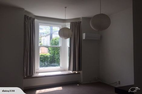 Photo of property in 6 Burnell Avenue, Thorndon, Wellington, 6011