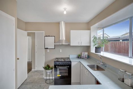 Photo of property in 2/40 Wilson Street, Islington, Christchurch, 8042