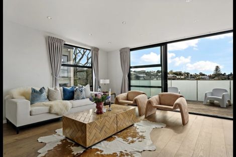 Photo of property in 27 Mahara Avenue, Birkenhead, Auckland, 0626