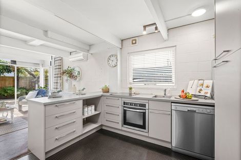 Photo of property in 8/30 Clissold Street, Merivale, Christchurch, 8014