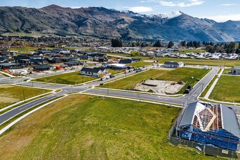 Photo of property in 42 Doug Ledgerwood Drive, Wanaka, 9305