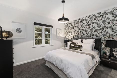 Photo of property in 24 Chatham Avenue, Paremoremo, Auckland, 0632