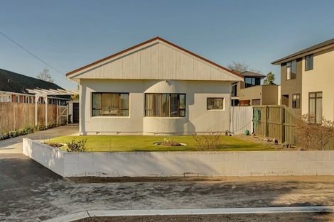 Photo of property in 17 Bradshaw Terrace, Riccarton, Christchurch, 8011