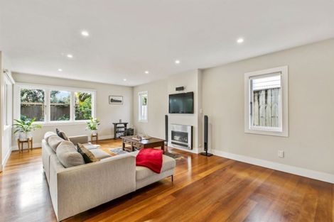 Photo of property in 73 Albert Road, Devonport, Auckland, 0624