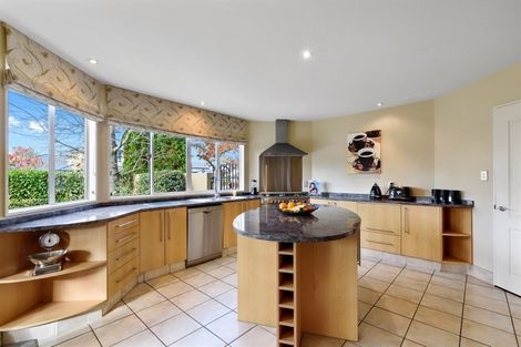 Photo of property in 6 Leabridge Mews, Harewood, Christchurch, 8051