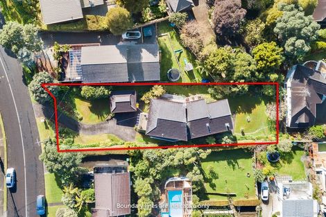 Photo of property in 35 Montgomery Avenue, Rothesay Bay, Auckland, 0630