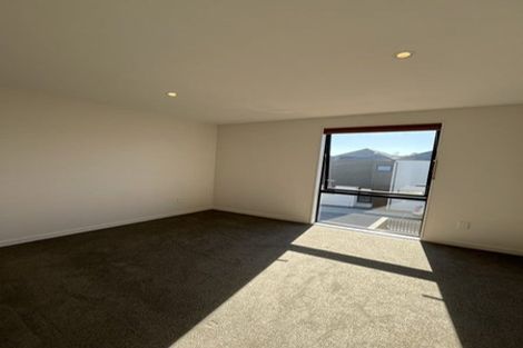Photo of property in 17/6 Oswald Crescent, Paparangi, Wellington, 6037
