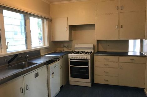 Photo of property in 3 Eccleston Hill, Thorndon, Wellington, 6011