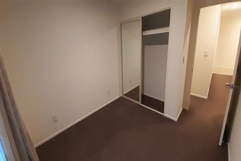 Photo of property in 4 The Oval, Hillmorton, Christchurch, 8024