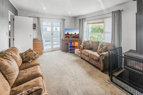 Photo of property in 33 Holyrood Street, Taradale, Napier, 4112