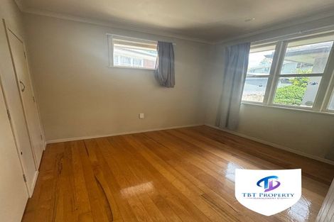 Photo of property in 14 Portadown Avenue, Pakuranga Heights, Auckland, 2010