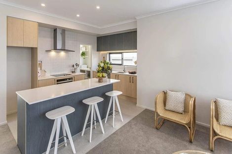 Photo of property in 93 Keri Vista Rise, Papakura, 2110