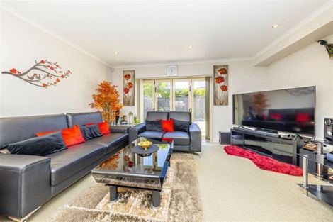 Photo of property in 45 Agapanthus Place, Flat Bush, Auckland, 2016