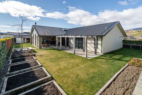 Photo of property in 42a-b Kelliher Drive, Wanaka, 9305