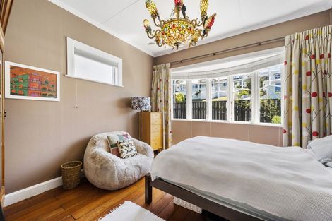 Photo of property in 57 Eden Street, Island Bay, Wellington, 6023