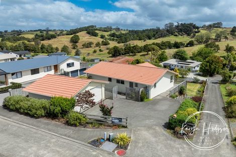 Photo of property in 12 Ash Grove, Maungaturoto, 0520