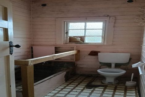 Photo of property in 28 Highbury Road, Highbury, Wellington, 6012