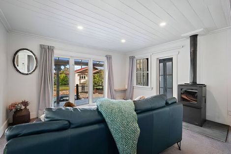 Photo of property in 2a Ripon Street, Lyttelton, 8082