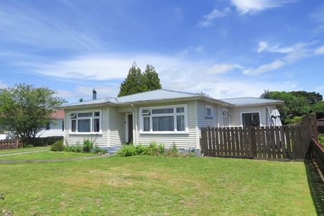 Photo of property in 10 Mace Street, Reefton, 7830