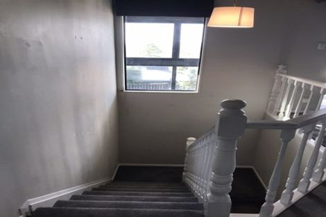 Photo of property in 2/2 Monde Place, Clover Park, Auckland, 2019