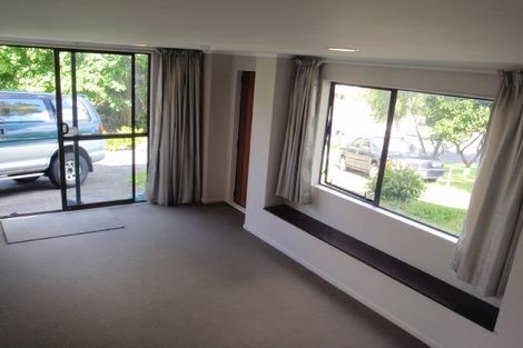 Photo of property in 1/4 Tallington Crescent, Torbay, Auckland, 0630