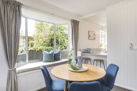 Photo of property in 8 Norwich Place, Awapuni, Palmerston North, 4412