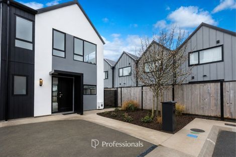 Photo of property in 10 Raeble Walkington Lane, Wallaceville, Upper Hutt, 5018
