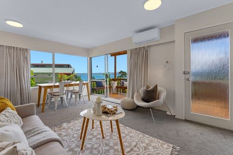 Photo of property in 2/43 Telstar Place, Beach Haven, Auckland, 0626