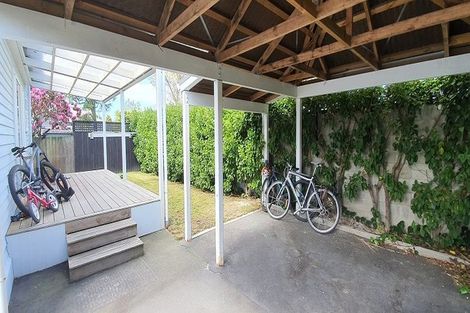 Photo of property in 18 Innes Road, St Albans, Christchurch, 8052