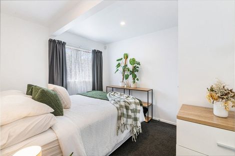 Photo of property in 46a Elliston Crescent, Stanmore Bay, Whangaparaoa, 0932