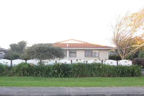 Photo of property in 45 Raumati Road, Raumati Beach, Paraparaumu, 5032