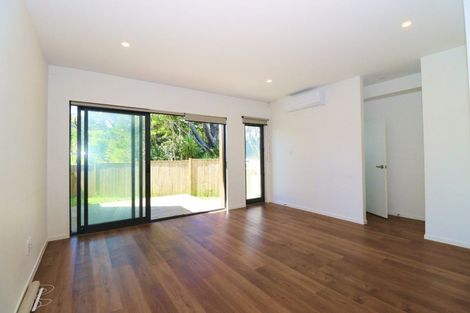 Photo of property in 16 Korokio Lane, Henderson, Auckland, 0612