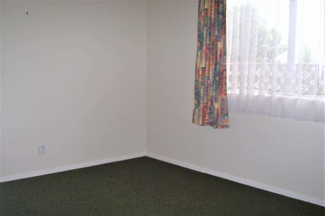 Photo of property in 1/2 Cathie Place, Karori, Wellington, 6012