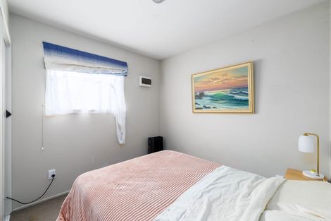 Photo of property in 15 Attlee Crescent, Bryndwr, Christchurch, 8053