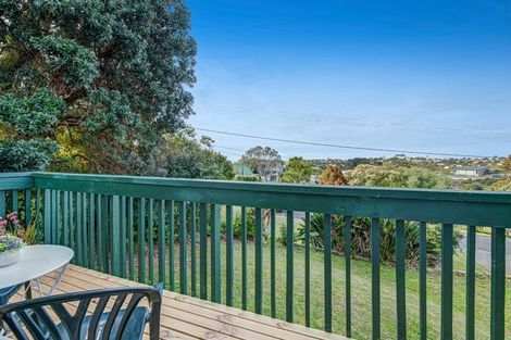 Photo of property in 22 Matai Road, Stanmore Bay, Whangaparaoa, 0932