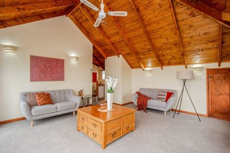 Photo of property in 5 Matipo Avenue, Pomare, Rotorua, 3015