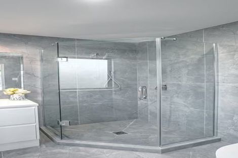 Photo of property in 40d Innismara Avenue, Wattle Downs, Auckland, 2103