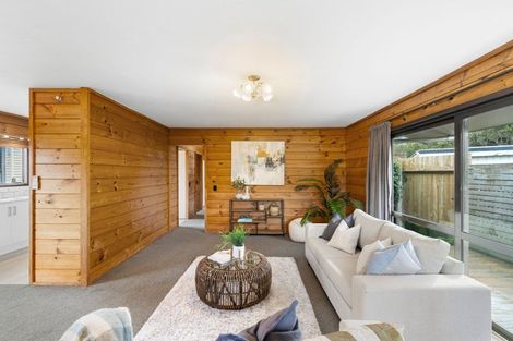 Photo of property in 64 Bassett Road, Johnsonville, Wellington, 6037