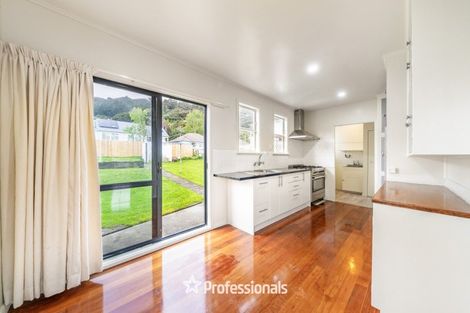 Photo of property in 11 Toomath Street, Naenae, Lower Hutt, 5011